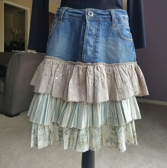 Terranova Ruffled Tiered Cowgirl Denim Skirt from Italy - Picture 15 of 17